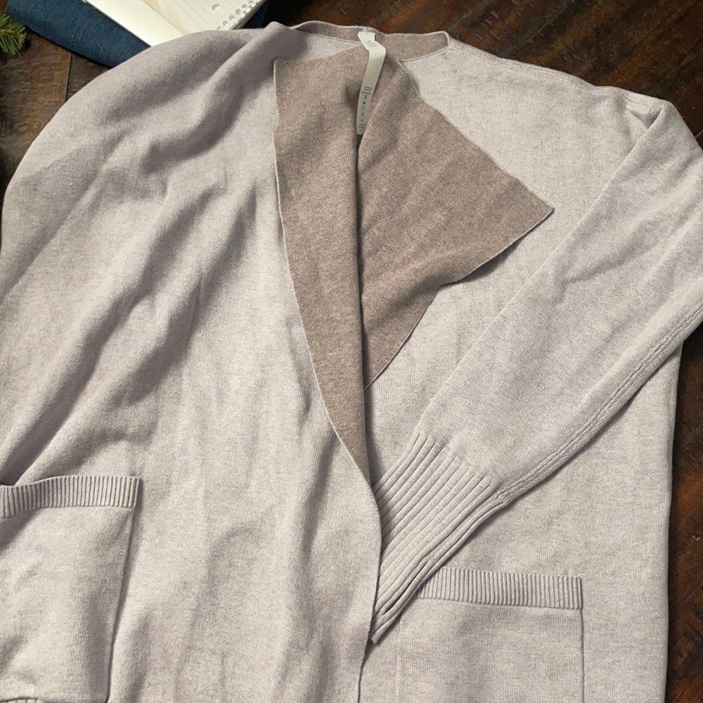Lulu lemon sweater